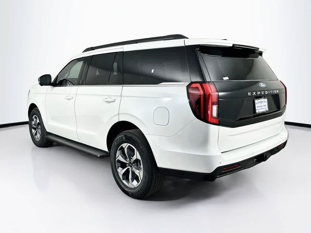 Ford Expedition Active 2027