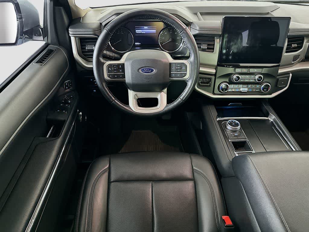 Ford Expedition XLT 2023