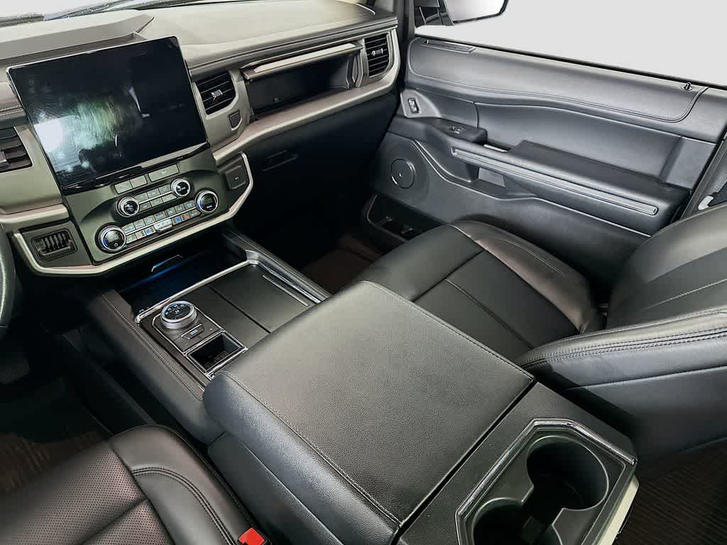 Ford Expedition XLT 2023