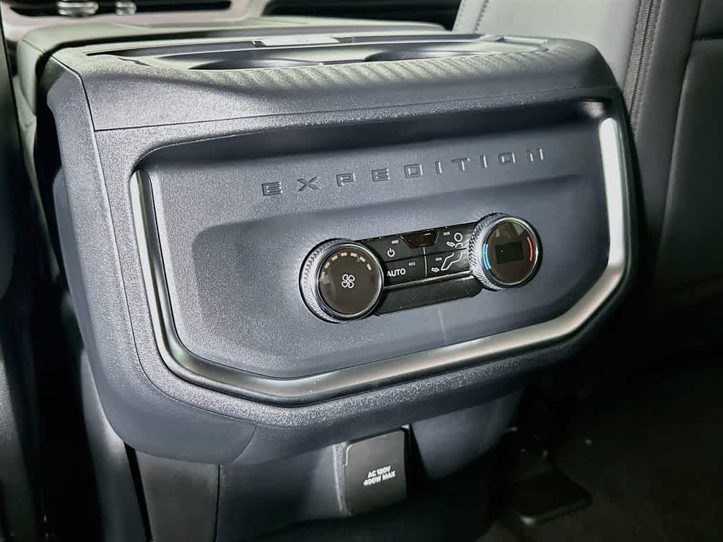 Ford Expedition Active 2027