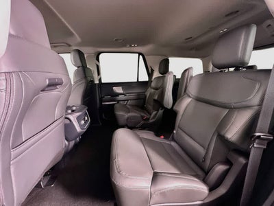 Ford Expedition Active 2027