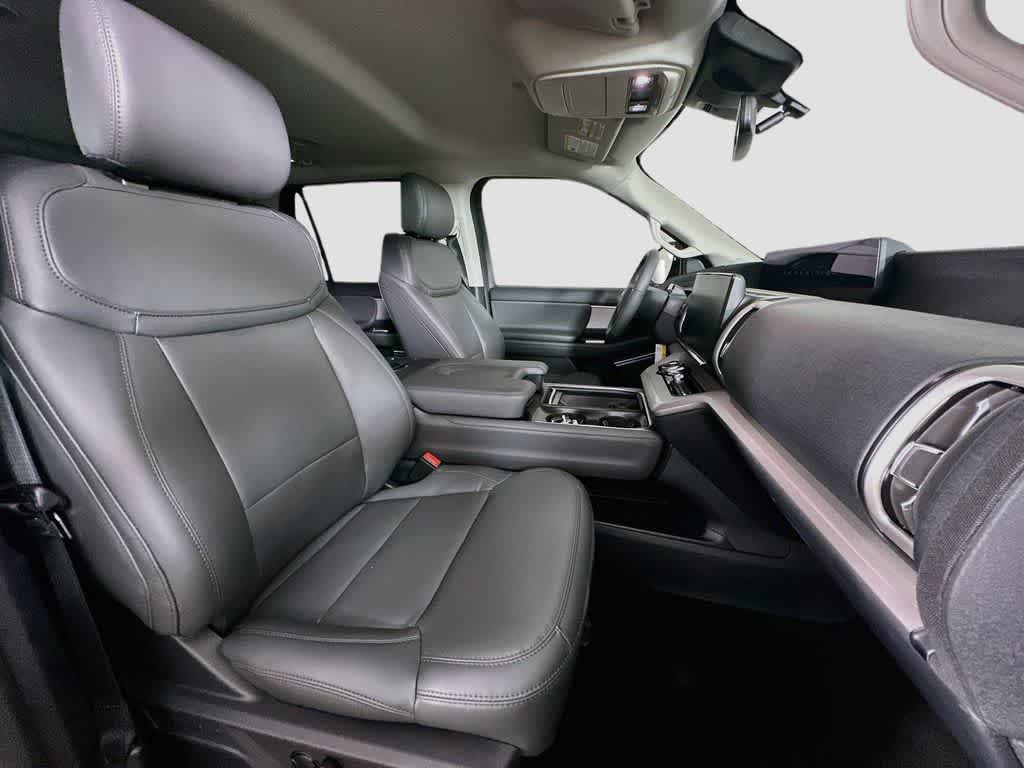 Ford Expedition Active 2027