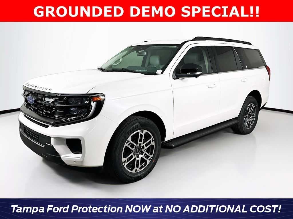 2026 Ford Expedition Activo