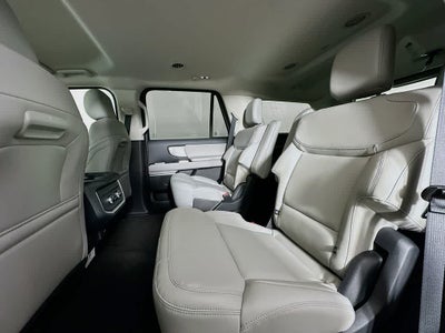 2026 Ford Expedition Activo