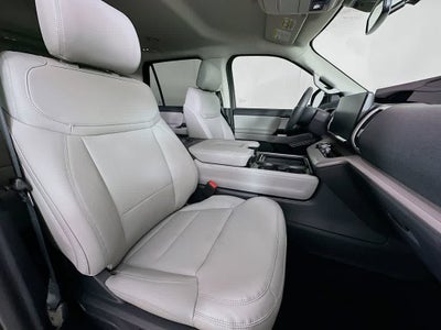 2026 Ford Expedition Activo