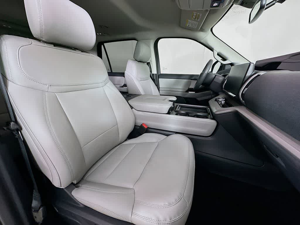 2026 Ford Expedition Activo