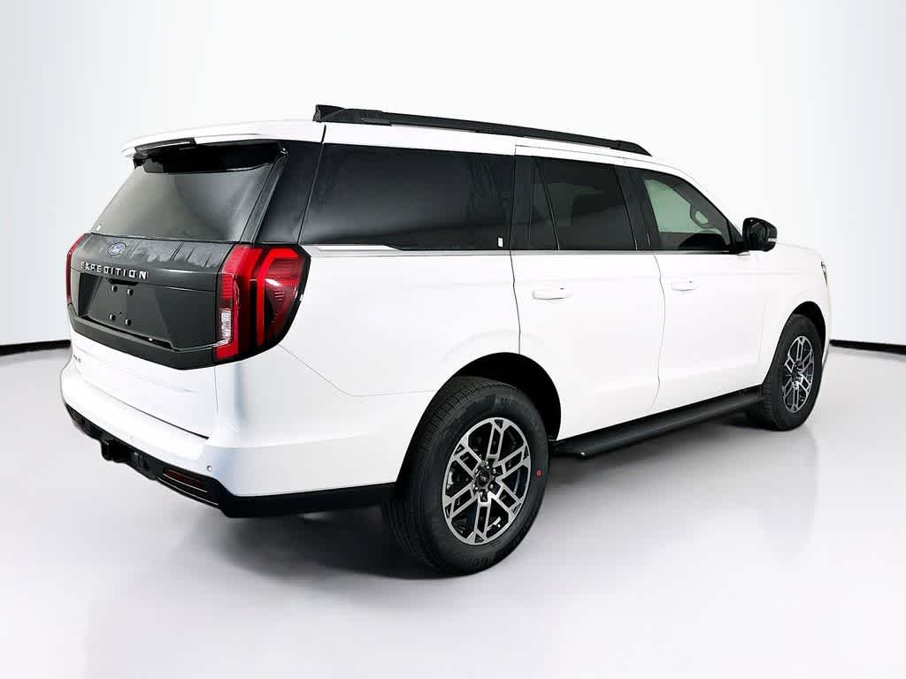 2026 Ford Expedition Activo