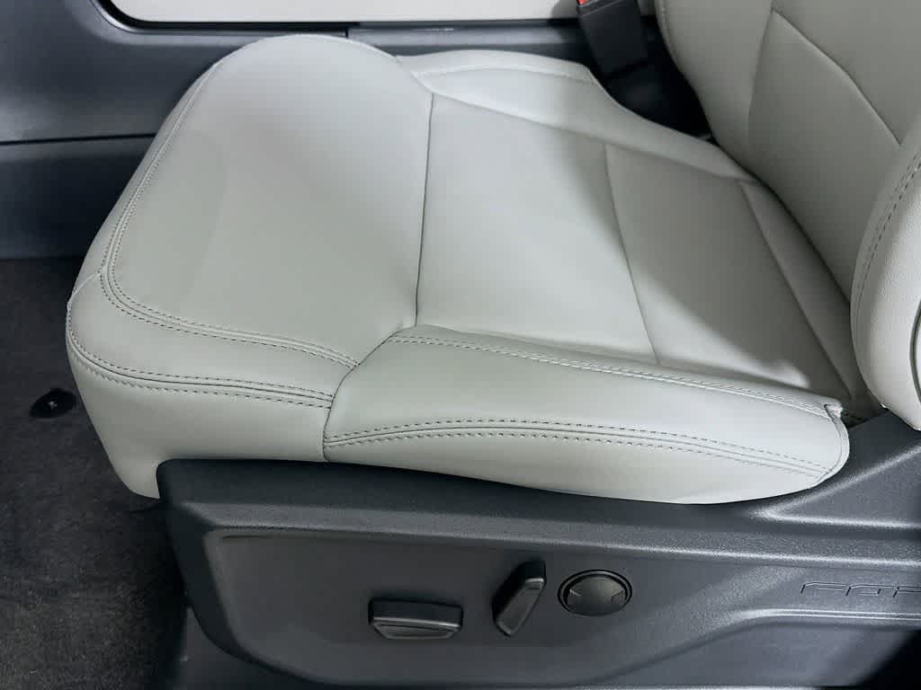 2026 Ford Expedition Activo