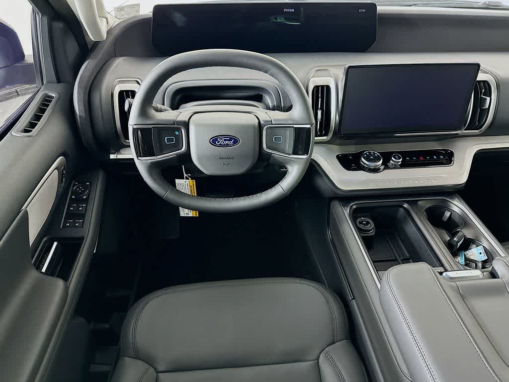 2026 Ford Expedition Activo