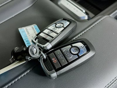 2026 Ford Expedition Activo