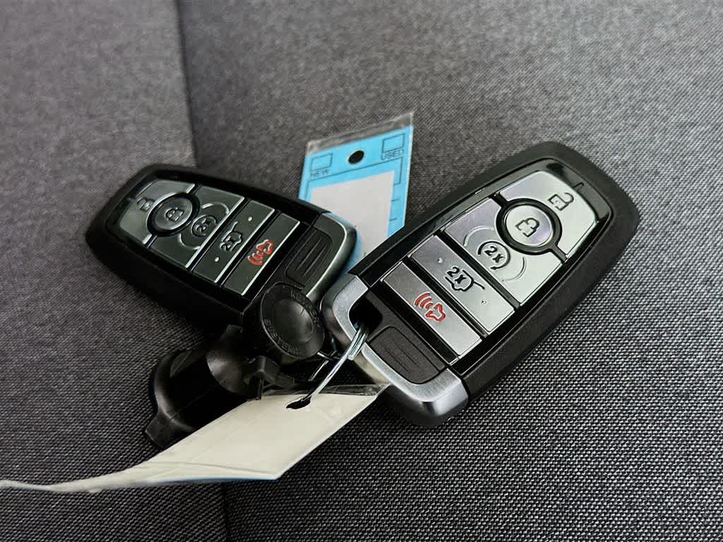 2026 Ford Expedition Activo