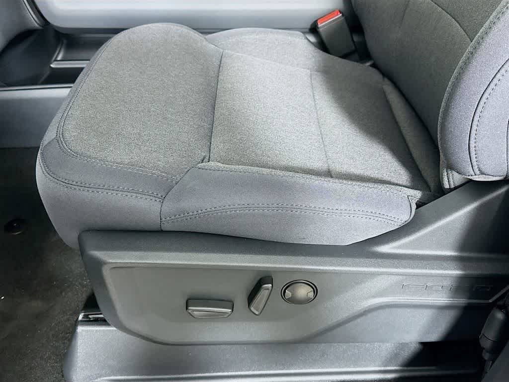 2026 Ford Expedition Activo