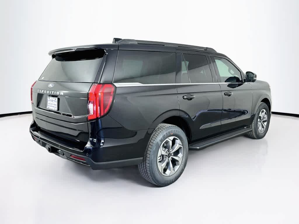 Ford Expedition Active 2027
