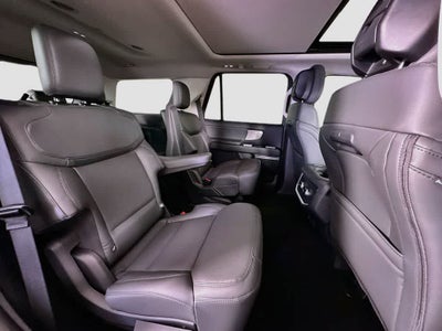Ford Expedition Active 2027