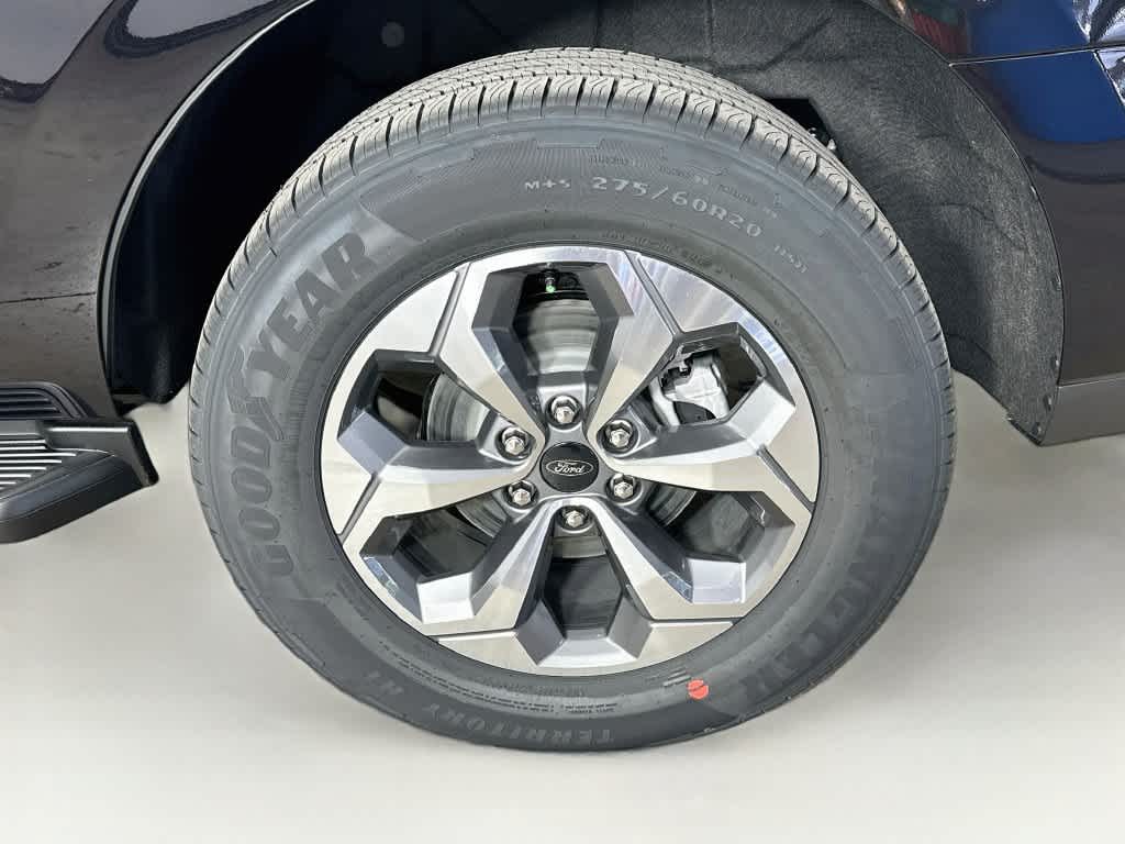 Ford Expedition Active 2027