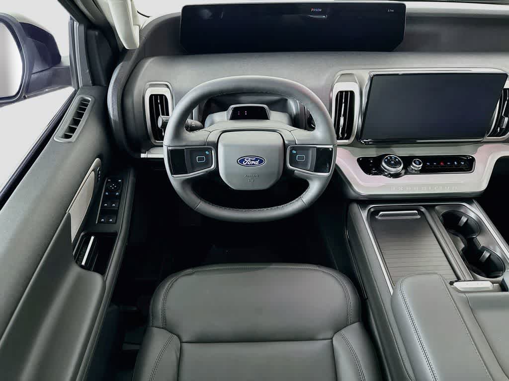 Ford Expedition Active 2027