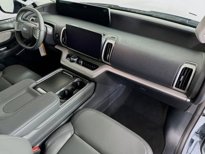 2026 Ford Expedition Activo