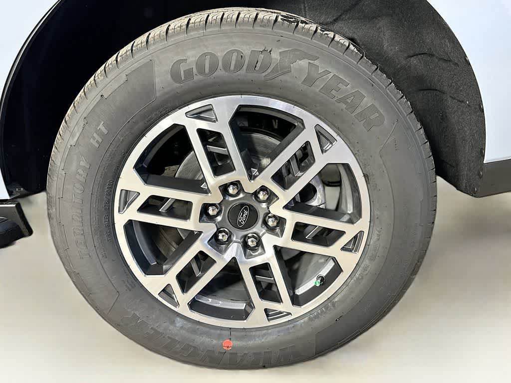 2026 Ford Expedition Activo