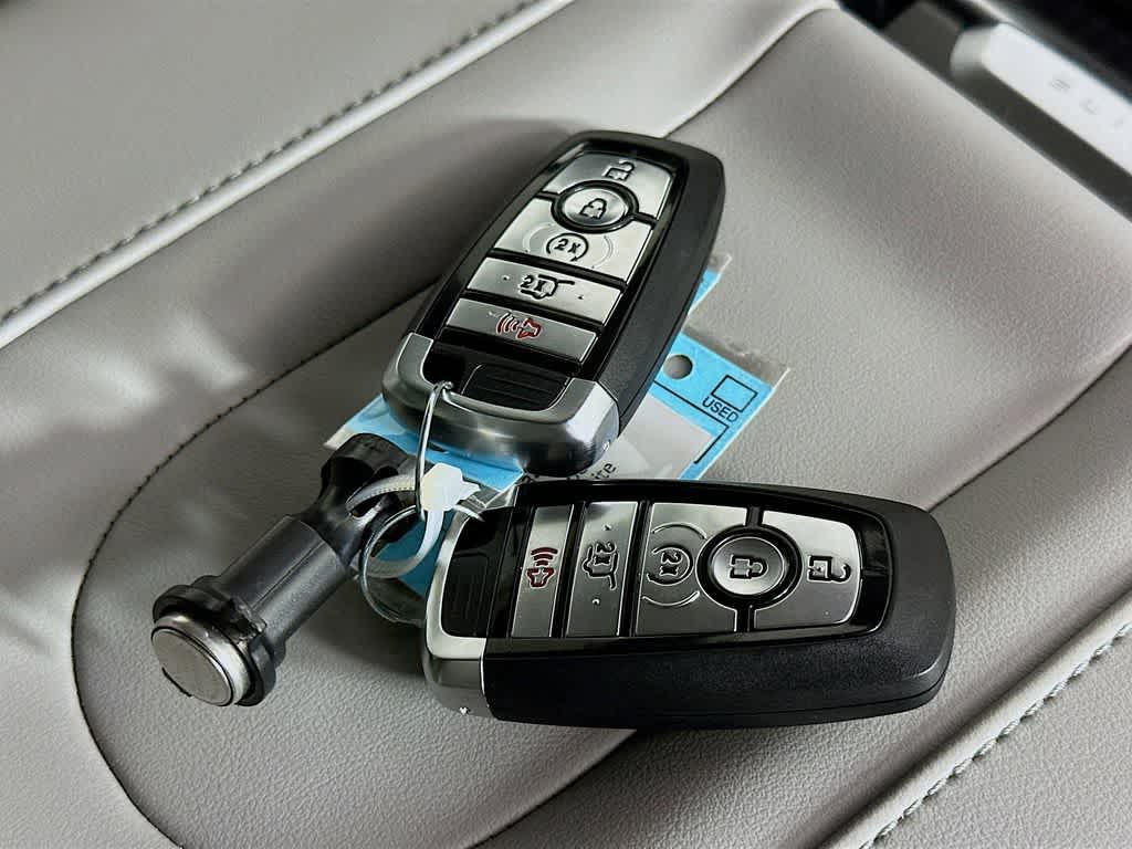 2026 Ford Expedition Activo