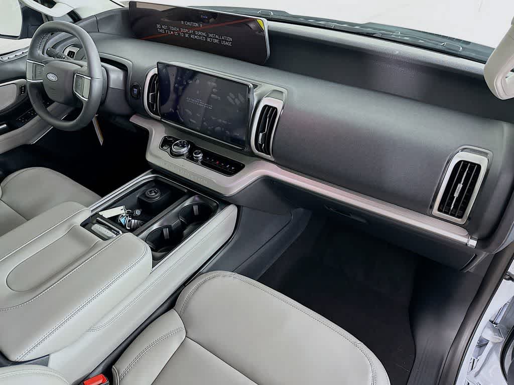 2026 Ford Expedition Activo