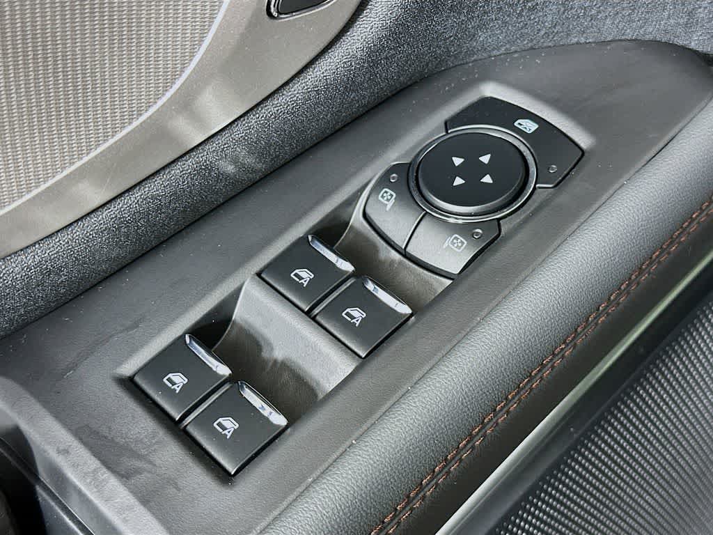 2025 Ford Expedition Activo