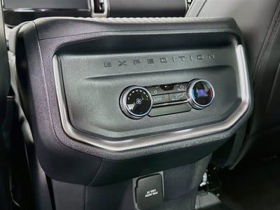 Ford Expedition Active 2027