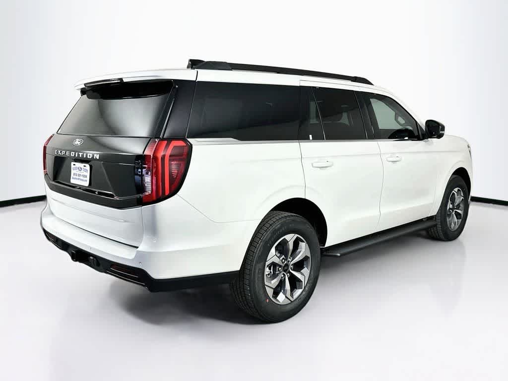 Ford Expedition Active 2027