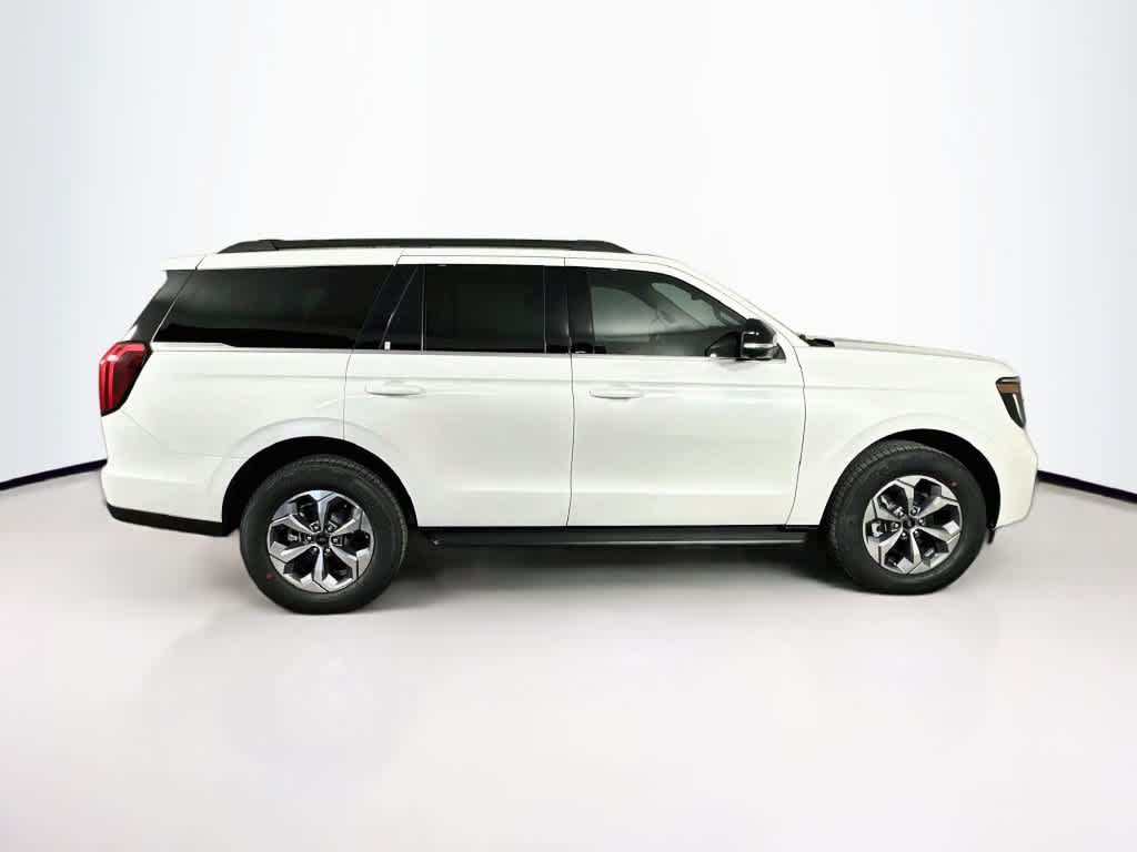 Ford Expedition Active 2027