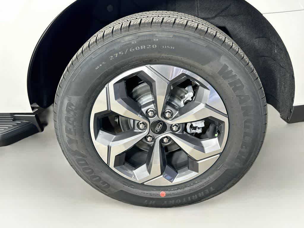 Ford Expedition Active 2027