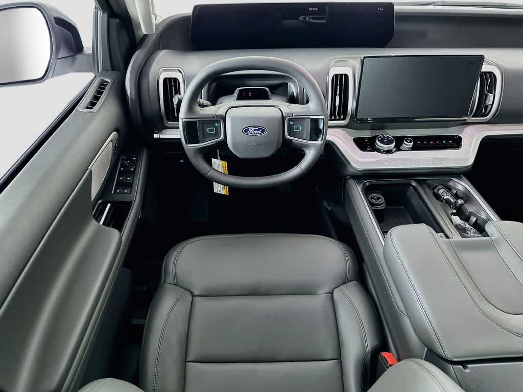 Ford Expedition Active 2027