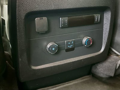 Ford Expedition XLT 2017