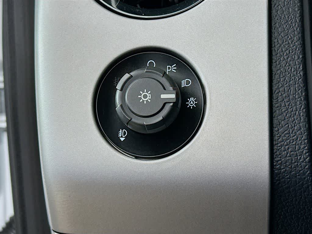 Ford Expedition XLT 2017