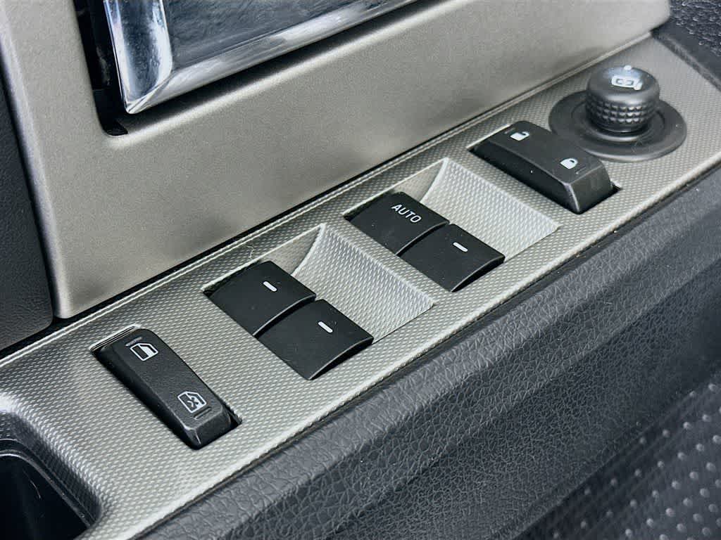 Ford Expedition XLT 2017