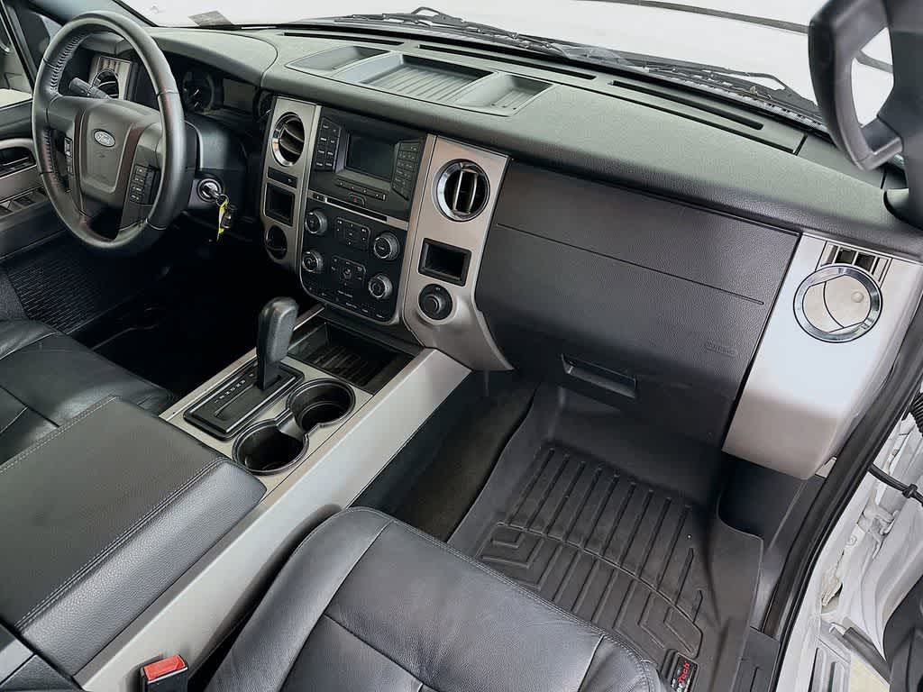 Ford Expedition XLT 2017