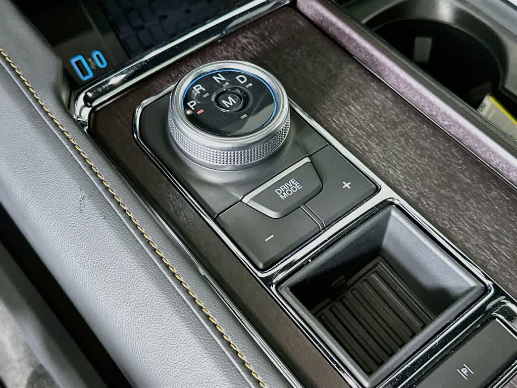 Ford Expedition Platinum 2024