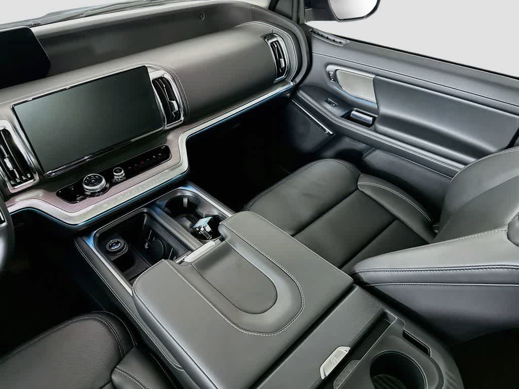 Ford Expedition Platinum 2027