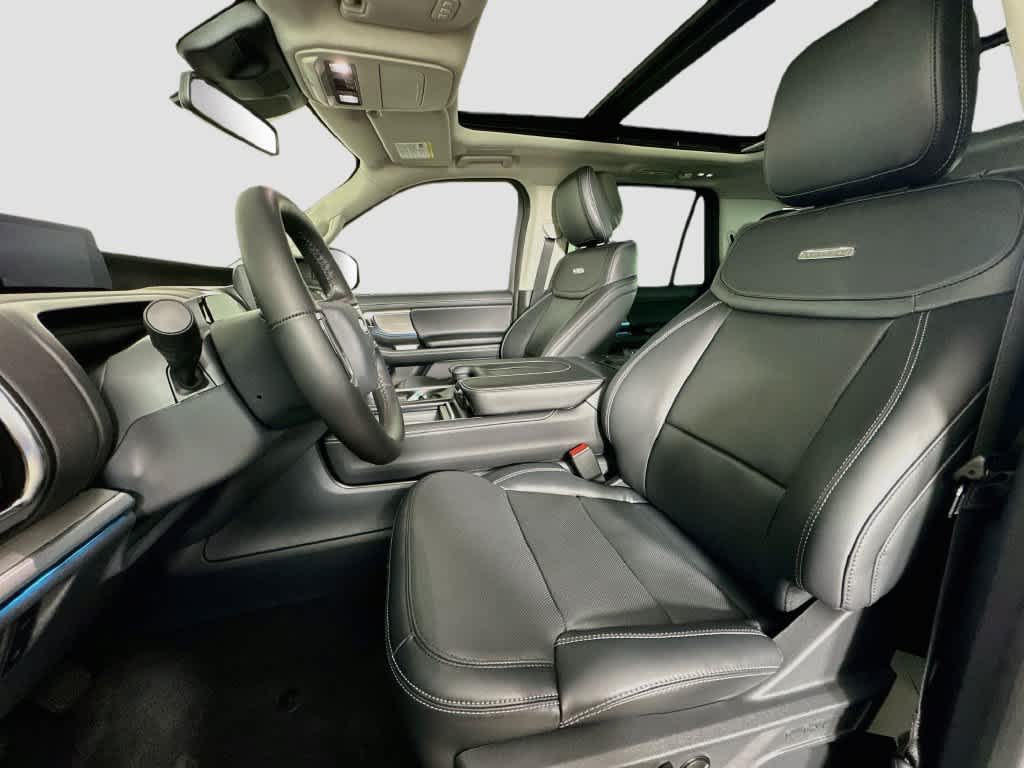 Ford Expedition Platinum 2027