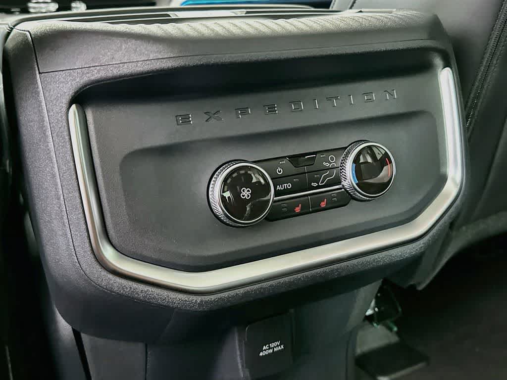 Ford Expedition Platinum 2027