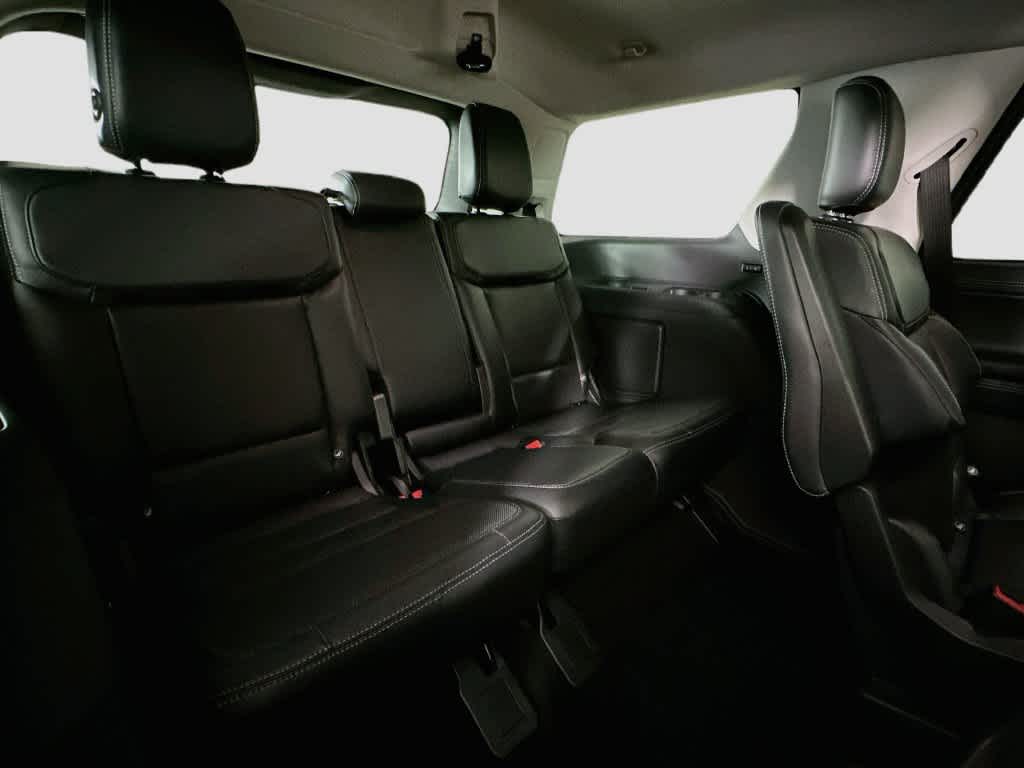 Ford Expedition Platinum 2027
