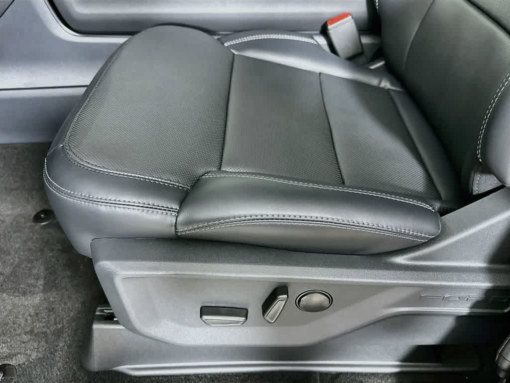 Ford Expedition Platinum 2027