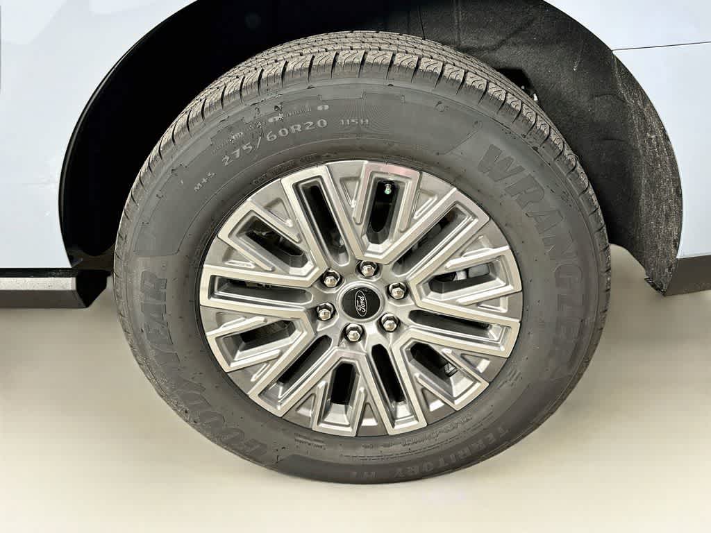 Ford Expedition Platinum 2027