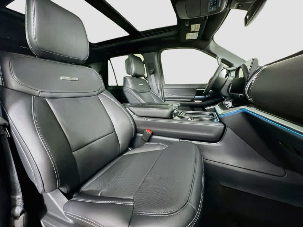 Ford Expedition Platinum 2027