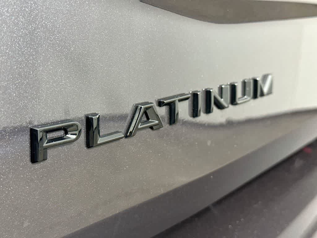 Ford Expedition Platinum 2027
