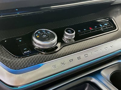 Ford Expedition Platinum 2027