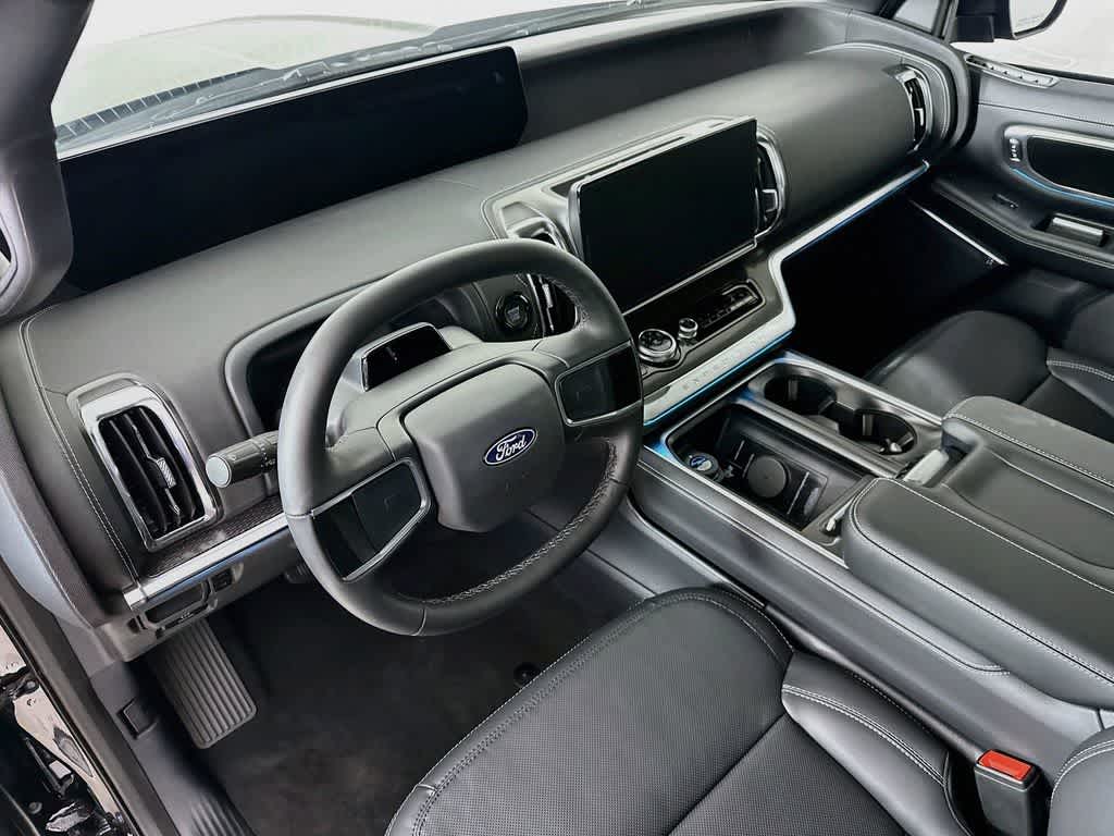 Ford Expedition Platinum 2027