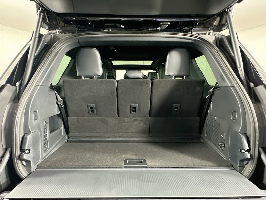Ford Expedition Platinum 2027