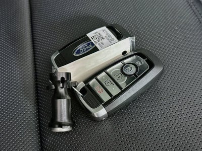 Ford Expedition Platinum 2027