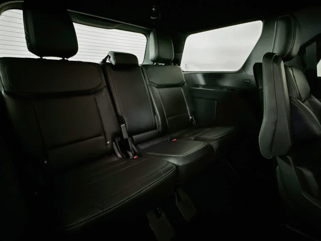 Ford Expedition Platinum 2027