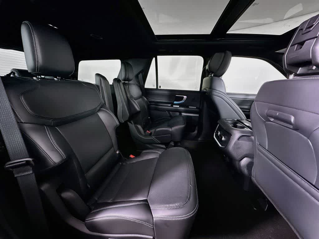 Ford Expedition Platinum 2027