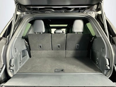 Ford Expedition Platinum 2027